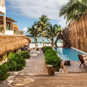 Dune Boutique Located At The Party Zone (adults Only) Mexico